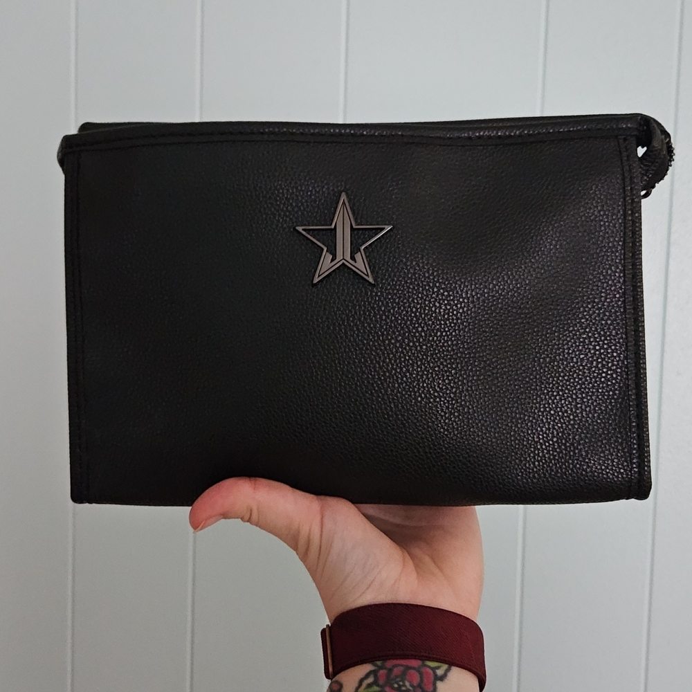 Elegant Black Star Toiletry Bag